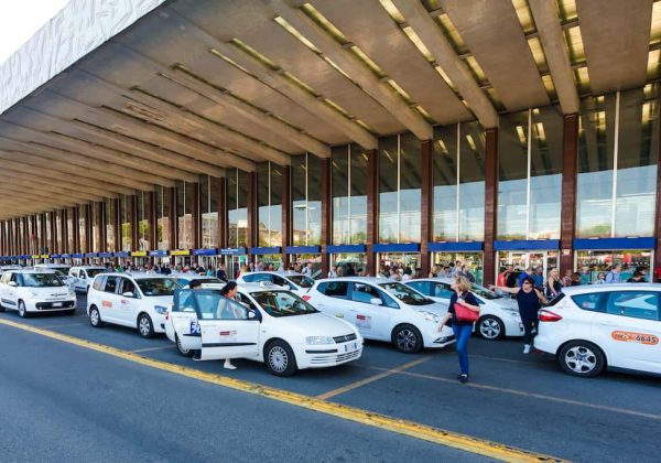How to Get a Taxi in Rome Through the Airport